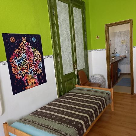Gábor Vendégház Eger Esterno foto