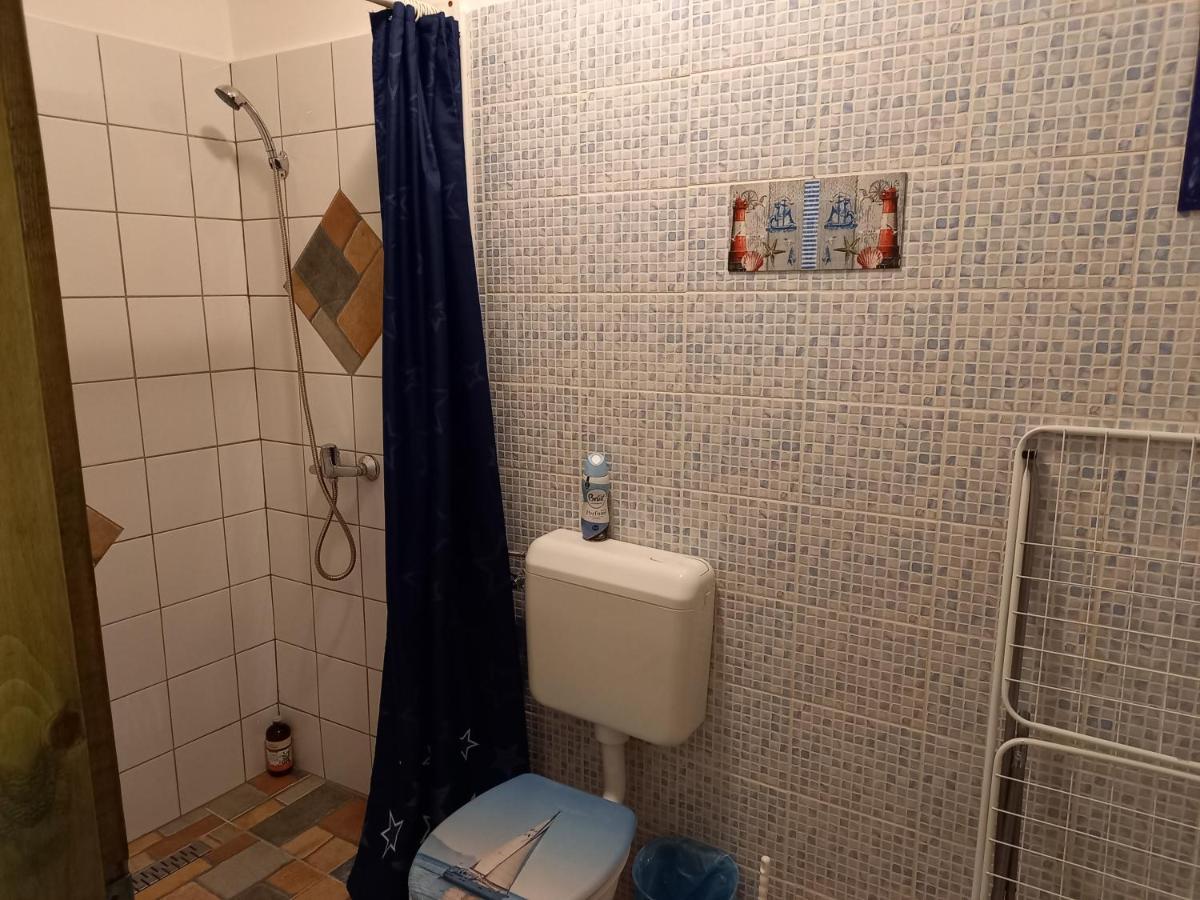 Gábor Vendégház Eger Esterno foto