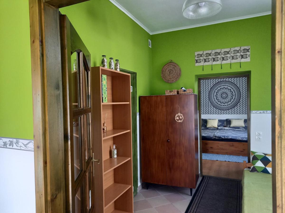 Gábor Vendégház Eger Esterno foto